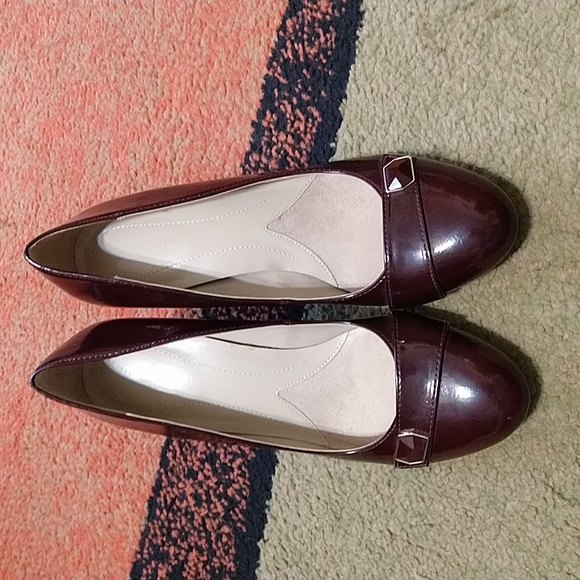 Naturalizer Patent Leather Heels 8.5M - Picture 6 of 8